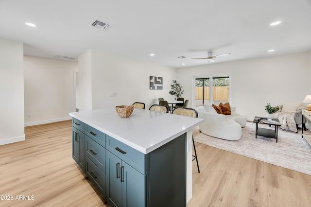 4246 N 10TH Place, Phoenix, AZ 85014