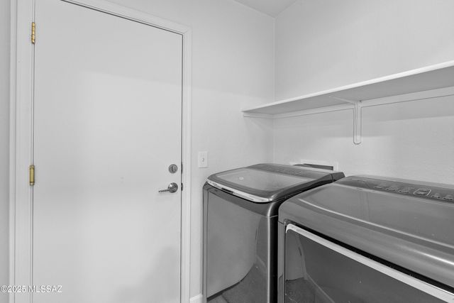 784 S Painted River Way, Vail, AZ 85641