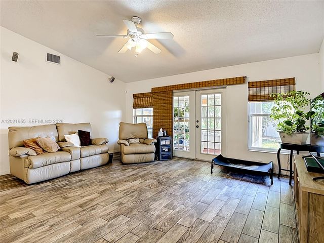 2917 Evans Way, Kissimmee, FL 34758