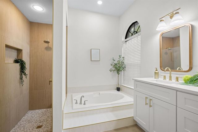 168 WOODCREEK DRIVE N, Safety Harbor, FL 34695