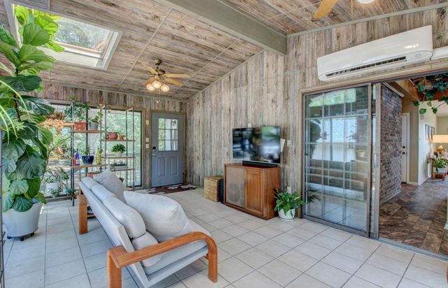 460 Grandview Heights, Conway, AR 72032