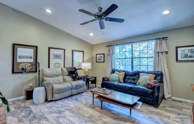 460 Grandview Heights, Conway, AR 72032