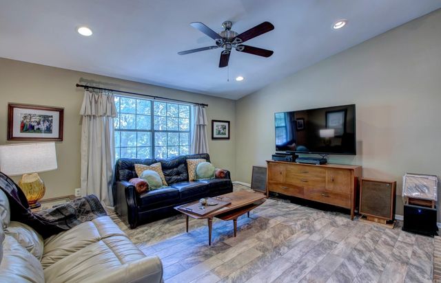 460 Grandview Heights, Conway, AR 72032