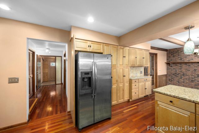 5023 Creekview Drive, Grand Rapids, MI 49508