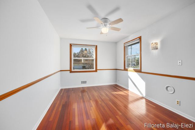 5023 Creekview Drive, Grand Rapids, MI 49508