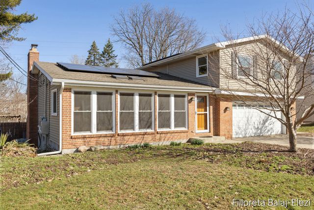 5023 Creekview Drive, Grand Rapids, MI 49508