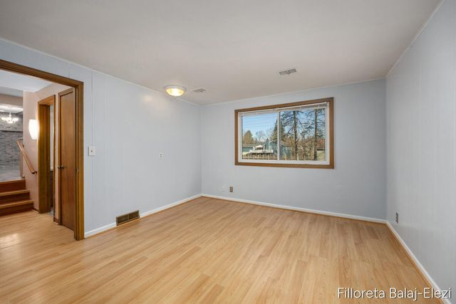 5023 Creekview Drive, Grand Rapids, MI 49508