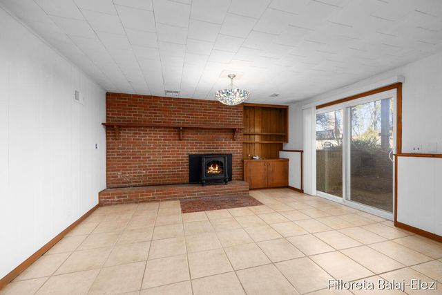 5023 Creekview Drive, Grand Rapids, MI 49508