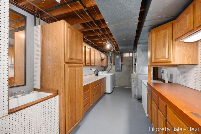 5023 Creekview Drive, Grand Rapids, MI 49508