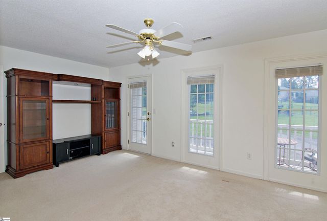 10657 N Sc-11 Highway, Salem, SC 29676