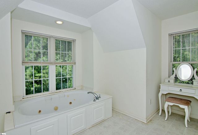 10657 N Sc-11 Highway, Salem, SC 29676