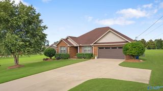 562 Oakland Drive, Gadsden, AL 35901