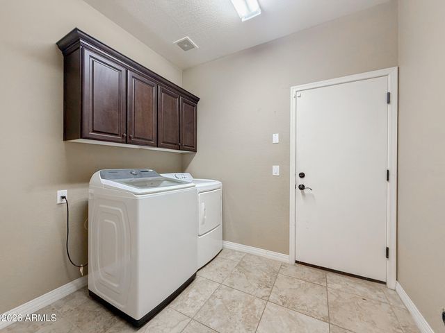 7707 S 23RD Lane, Phoenix, AZ 85041