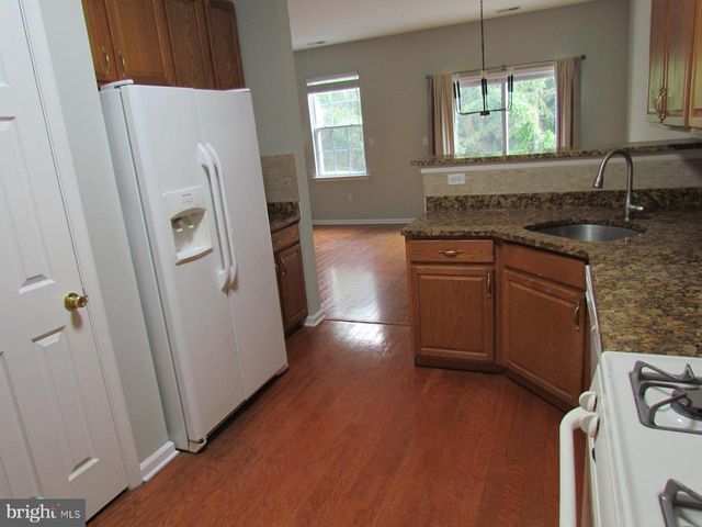23 BLAKE DR, Pennington, NJ 08534