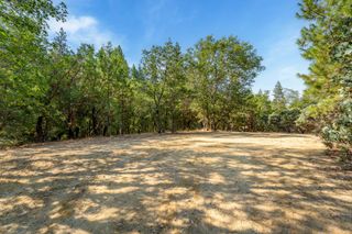 720 Azalea Drive, Grants Pass, OR 97526