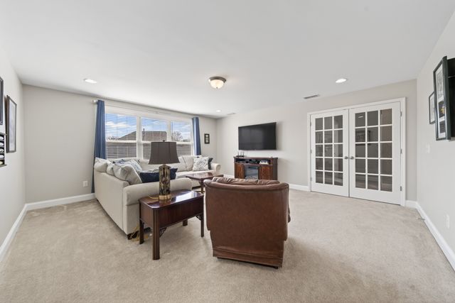 710 Burgess Dr, Goodlettsville, TN 37072