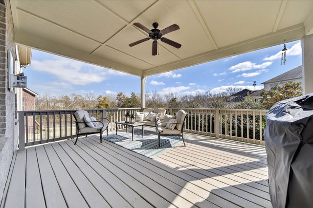 710 Burgess Dr, Goodlettsville, TN 37072