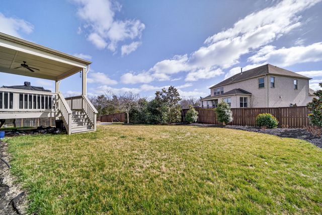 710 Burgess Dr, Goodlettsville, TN 37072