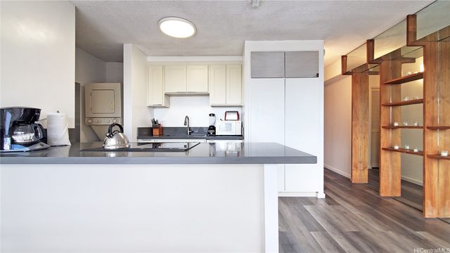 1778 Ala Moana Boulevard 2515, Honolulu, HI 96815