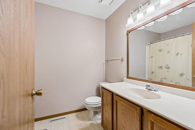 12616 University Avenue NW, Coon Rapids, MN 55448