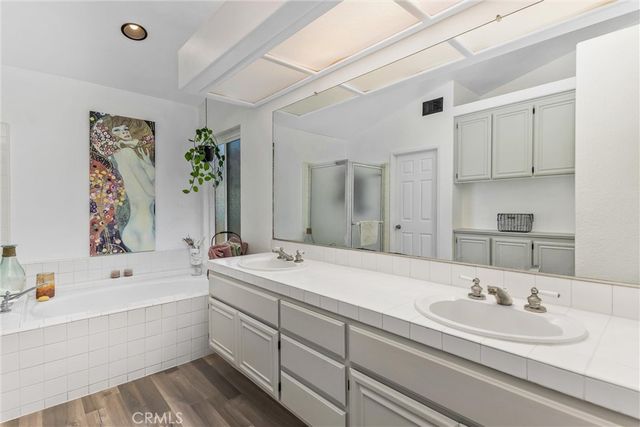 2981 Pembroke, Corona, CA 92879