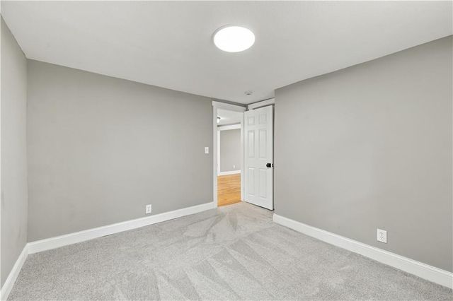 1129 S Dodgion Avenue, Independence, MO 64050