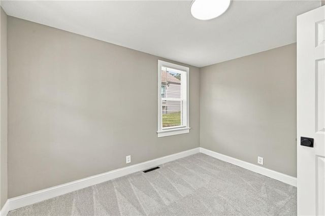 1129 S Dodgion Avenue, Independence, MO 64050