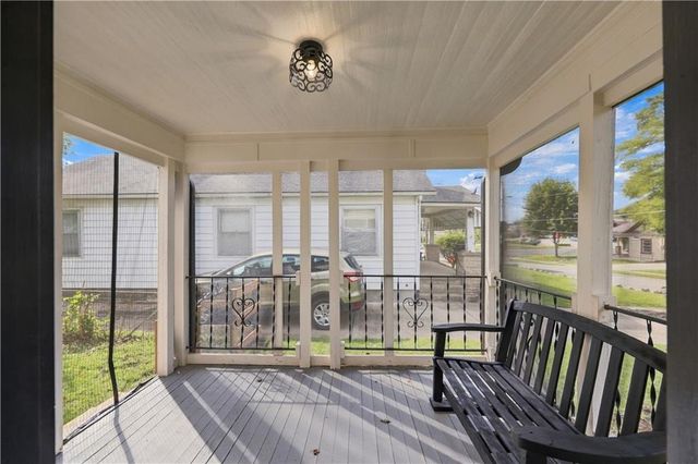 1129 S Dodgion Avenue, Independence, MO 64050