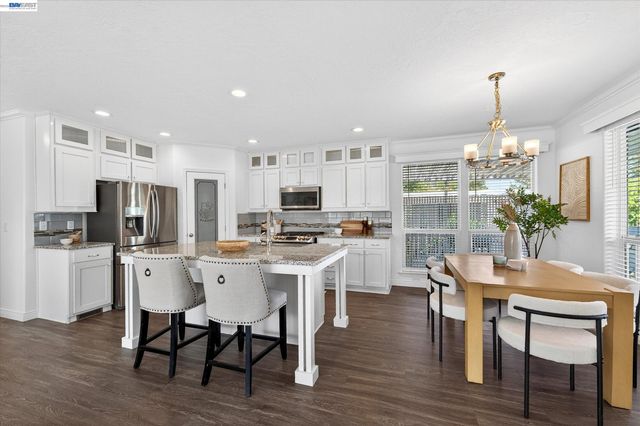 3231 Vineyard Ave 76, Pleasanton, CA 94566