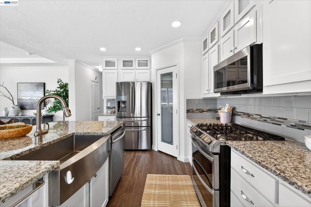 3231 Vineyard Ave 76, Pleasanton, CA 94566