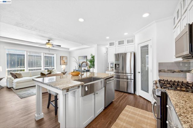 3231 Vineyard Ave 76, Pleasanton, CA 94566