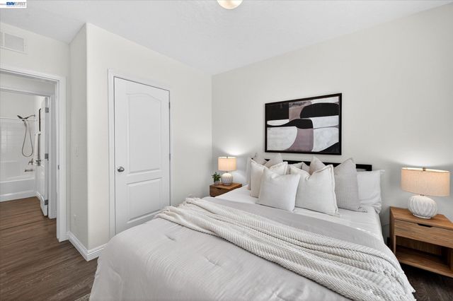 3231 Vineyard Ave 76, Pleasanton, CA 94566