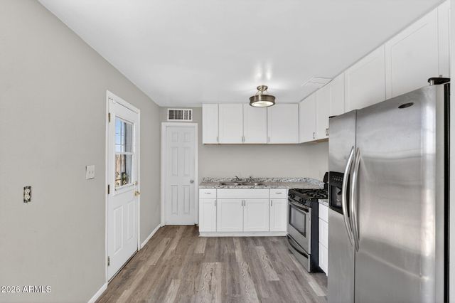 5505 W WHITTON Avenue, Phoenix, AZ 85031