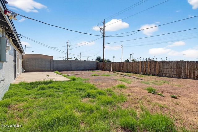 5505 W WHITTON Avenue, Phoenix, AZ 85031