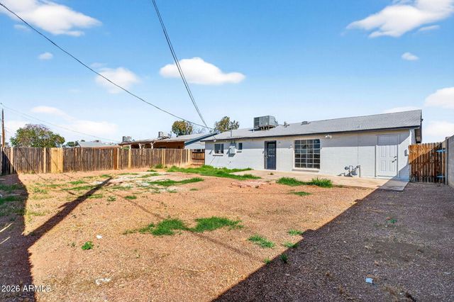 5505 W WHITTON Avenue, Phoenix, AZ 85031