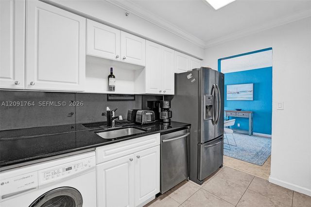 2501 S Ocean Dr 401, Hollywood, FL 33019