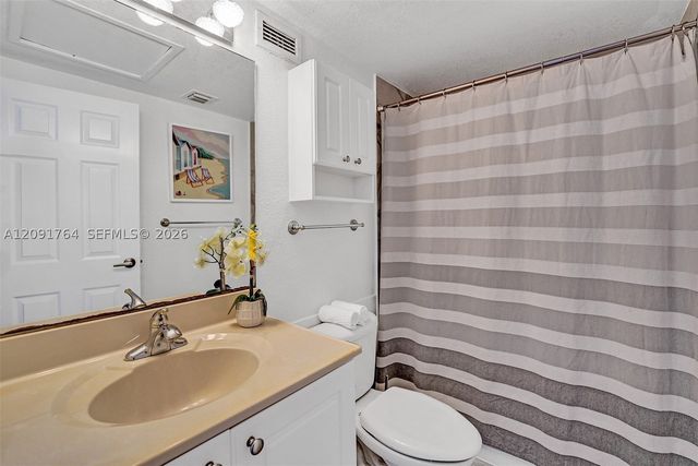 2501 S Ocean Dr 401, Hollywood, FL 33019