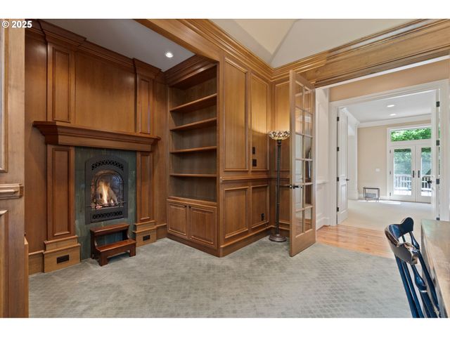 12320 Nw SARGENT Ln, Portland, OR 97231