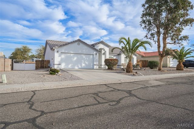 1797 E Bear Creek Way, Fort Mohave, AZ 86426