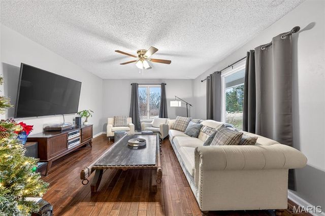 29907 Old Cotton Road, Foristell, MO 63348