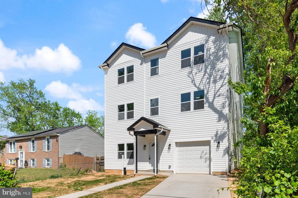 1023 58TH, Fairmount Heights, MD 20743