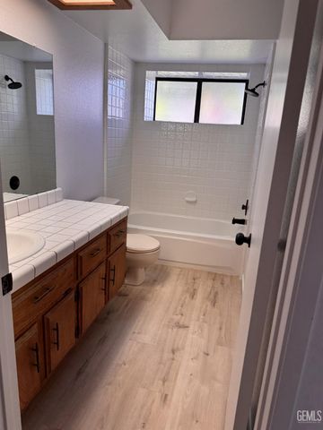 3508 Running Springs Way, Bakersfield, CA 93311