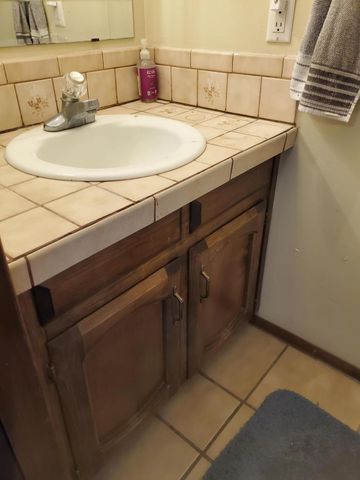 337 Chimaja Road, Corrales, NM 87048