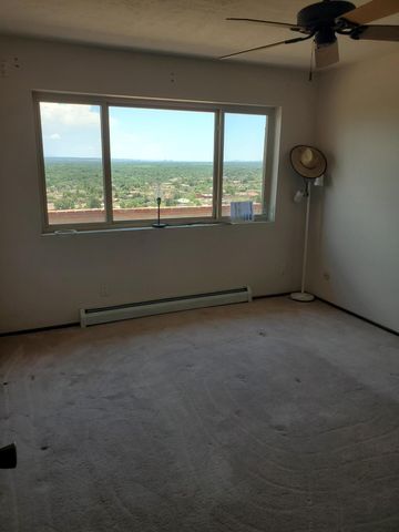 337 Chimaja Road, Corrales, NM 87048