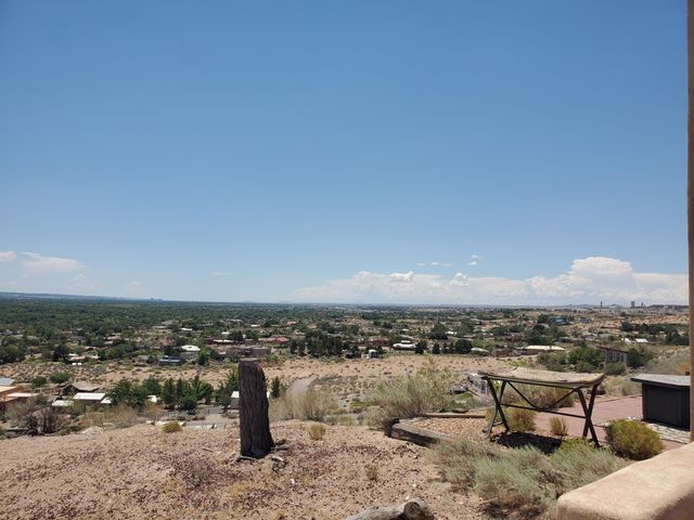 337 Chimaja Road, Corrales, NM 87048