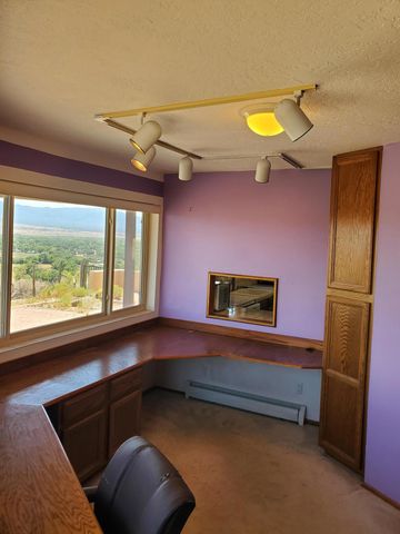337 Chimaja Road, Corrales, NM 87048