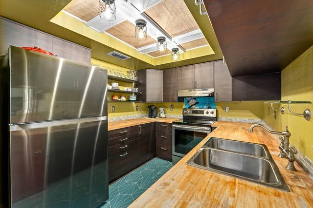 2159 BARCELONA WAY, St Petersburg, FL 33712