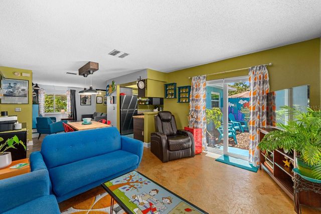 2159 BARCELONA WAY, St Petersburg, FL 33712