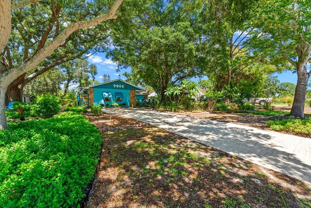 2159 BARCELONA WAY, St Petersburg, FL 33712