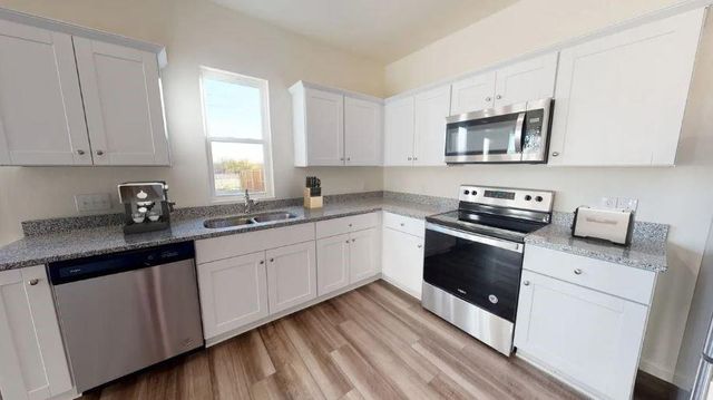 325 Enforcer LOOP, Jarrell, TX 76537